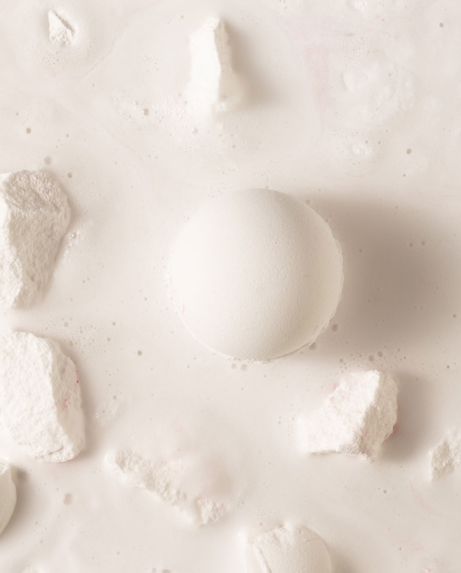 Foaming bath bomb Royal Cranberry